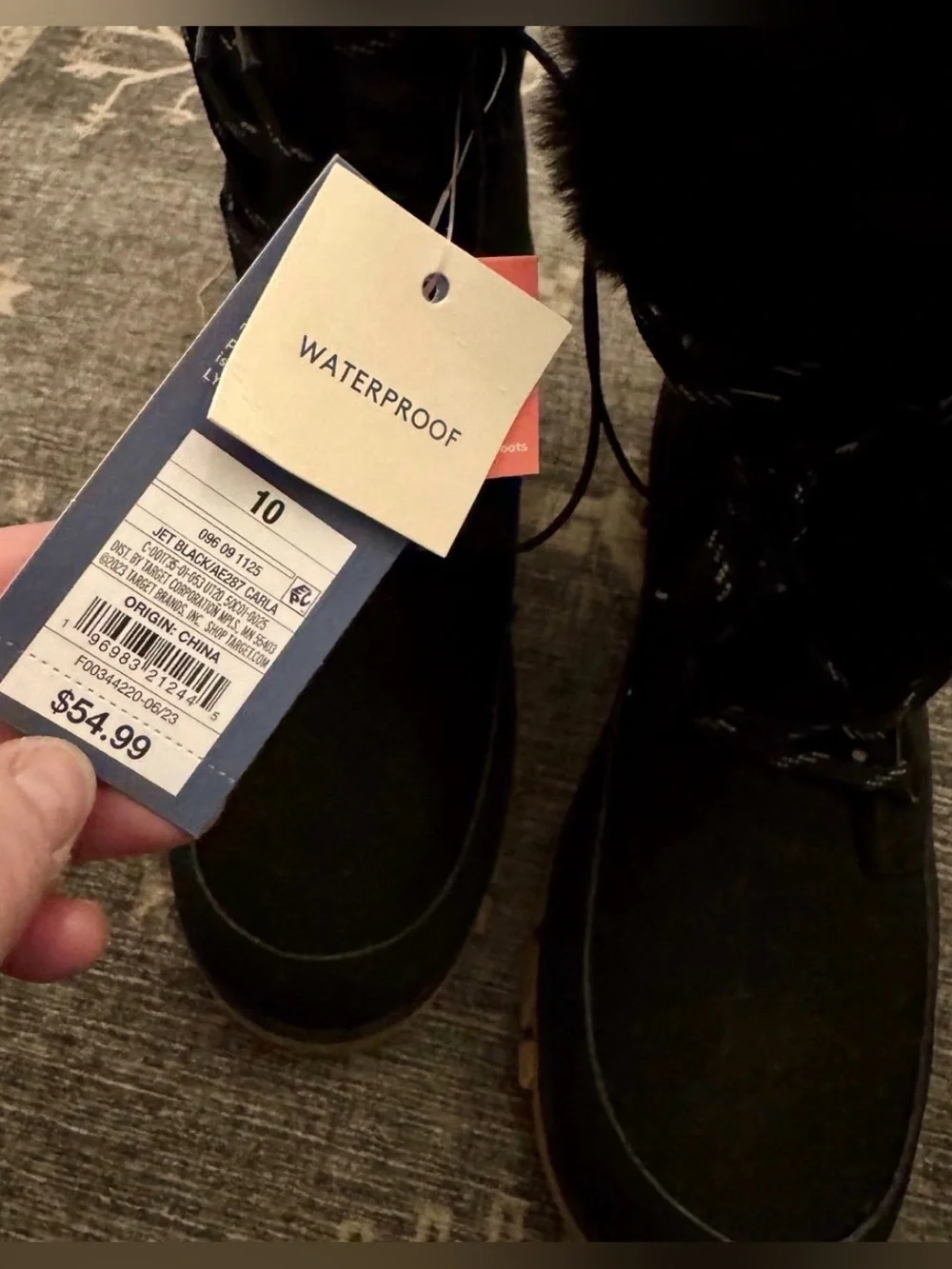 NWT Universal Thread Carla Waterproof Winter Snow Boots Black Faux Fur Size 10
